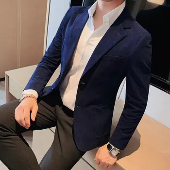 Новая мода Бизнес Корейский вельветовый маленький пиджак Мужчины Тонкая мода Повседневный красивый костюм Четыре сезона Блейзеры