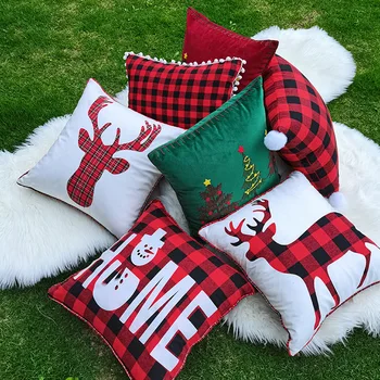 Рождественская наволочка Праздничная атмосфера, украшенная красной клетчатой наволочкой из лося Cojines Decorativos Para Sofa Pillow Covers