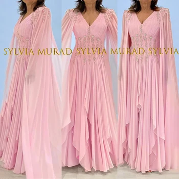 Роскошное вечернее платье из бисера Длинное многоярусное A Line Cape V Neck Розовые шифоновые выпускные платья Вечеринка для женщин
